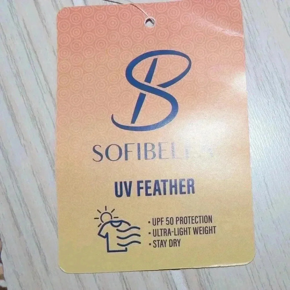 Sofibella Womens Sleeveless Print Golf Shirt Gold Animal Size Small NWT - Picture 9 of 9